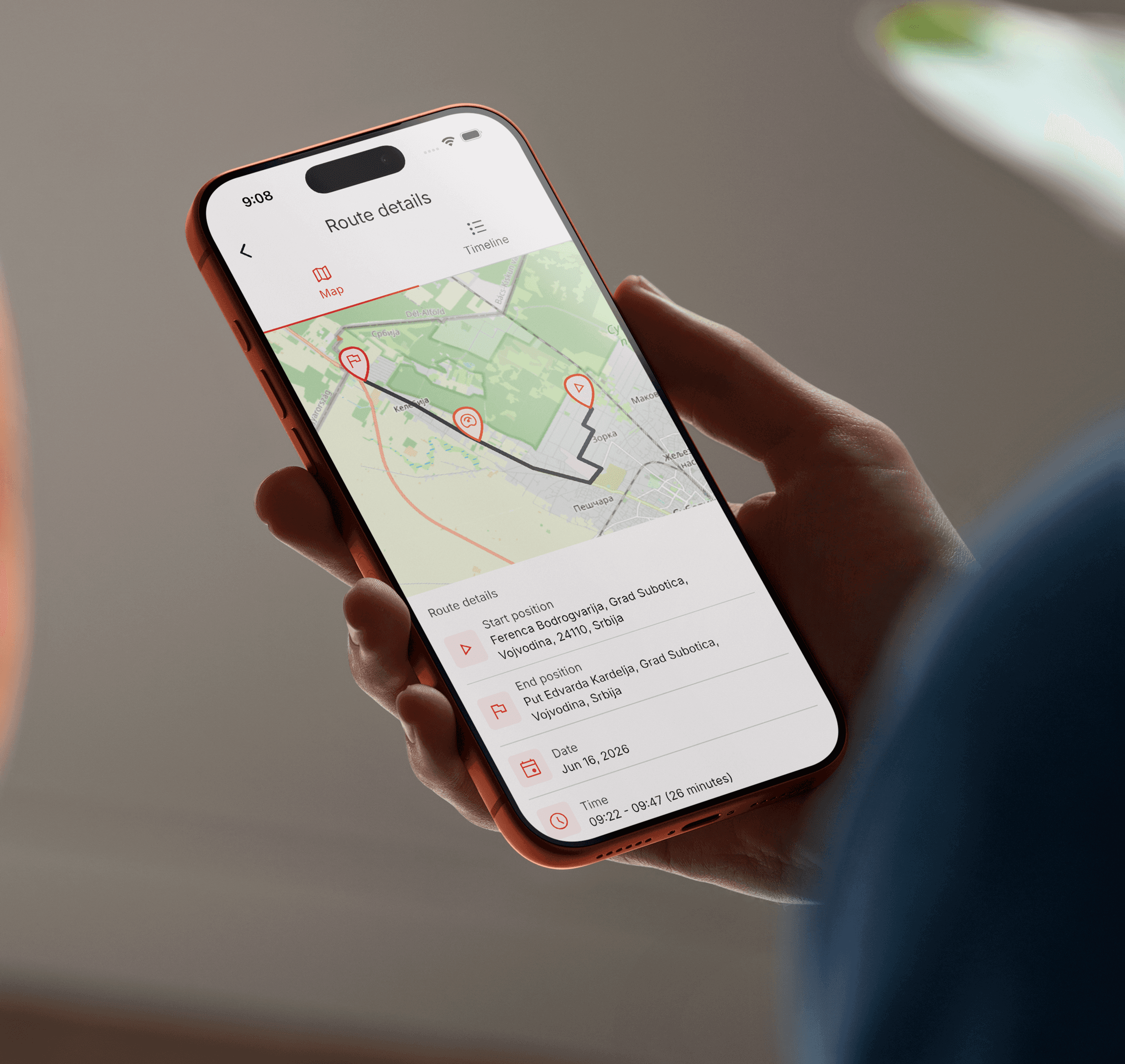 Járművezető mobilalkalmazásban tekinti meg az útvonalat és a vezetési adatokat.